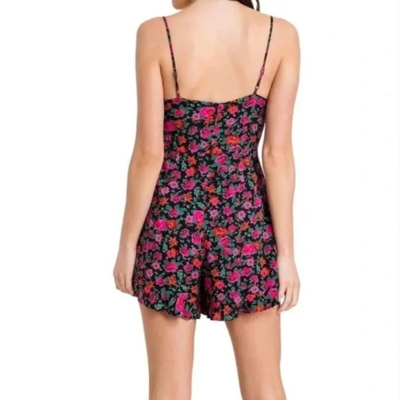 UO Lush Floral Skinny Strap Ruffle Hem Romper Black Pink Red Size Small - Picture 2 of 6